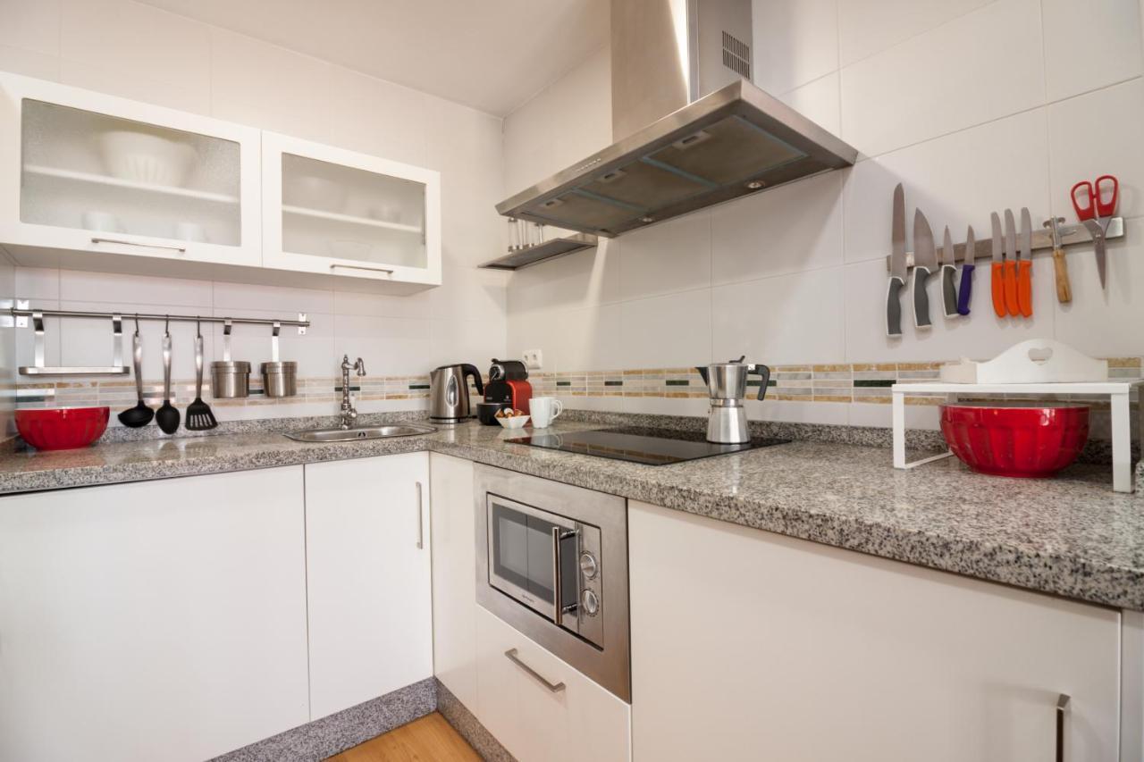 Sea & Wave Adela Boutique Apartment マラガ エクステリア 写真