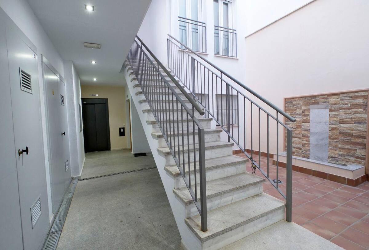 Sea & Wave Adela Boutique Apartment マラガ エクステリア 写真